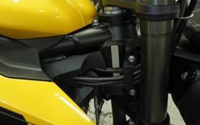 TRIUMPH STREET TRIPLE RS 2024