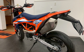 KTM 690 SMC R 2025 LSV40