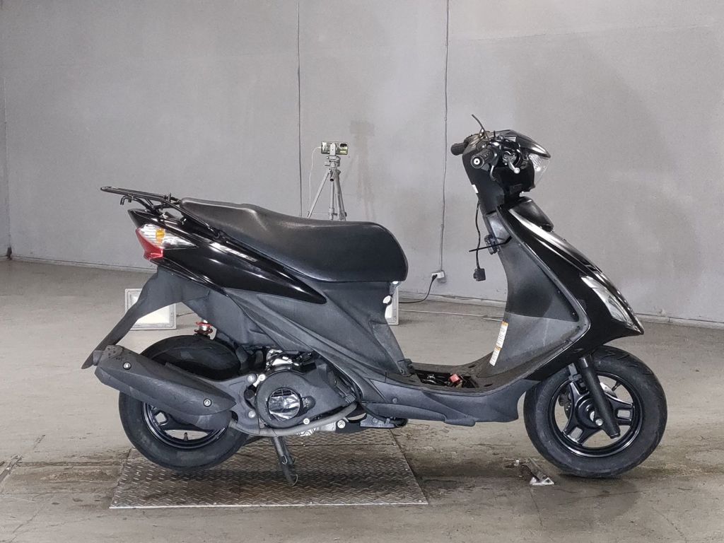 Фото Suzuki ADDRESS V125 с японского аукциона