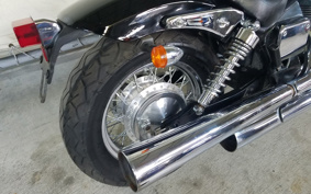 HONDA SHADOW 400 SLASHER 2000 NC40