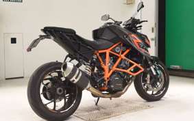 KTM 1290 SUPER DUKE R 2016
