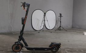 OTHER YADEA KS5 PRO ..