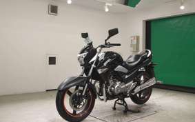 SUZUKI GSR250
