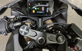 HONDA CBR650R E-Clutch 2024 RH17