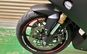 KAWASAKI ZZ1100 NINJA 1993 10D007