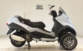 PIAGGIO MP3 250