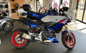 BMW F900XR 2025 0R01