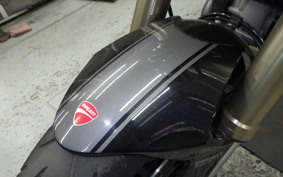 DUCATI MONSTER 1100 EVO 2011