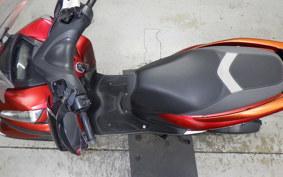 YAMAHA TRICITY 125 2003 SE82J