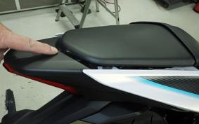 YAMAHA YZF R-3 2025 RH25J