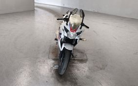 HONDA CBR125R JC50