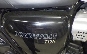 TRIUMPH BONNEVILLE T120 2024