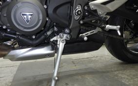 TRIUMPH STREET TRIPLE S 2022