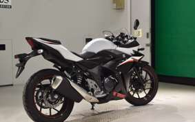 SUZUKI GSX250RA 2018