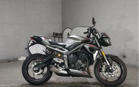 TRIUMPH STREET TRIPLE RS HDA554
