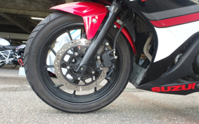 SUZUKI GSX250 R DN11A
