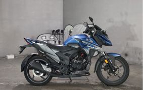 HONDA X-BLADE KC35