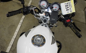 HONDA VTR 250 Gen. 2 2024 MC33
