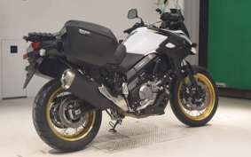 SUZUKI Vｽﾄﾛｰﾑ650XTA 2023 C733M