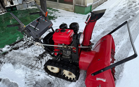 HONDA  SNOW BLOWER  MACHINE 