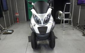 PIAGGIO MP3 250