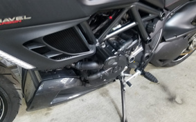 DUCATI DIAVEL CARBON 2013