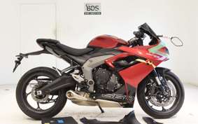 TRIUMPH DAYTONA 660 2018