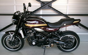 KAWASAKI Z900RS 2025 ZR900K