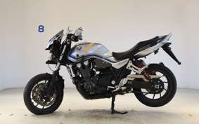 HONDA CB1300SB SUPER BOLDOR 2025
