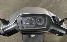 SUZUKI ADDRESS V100 CE13A