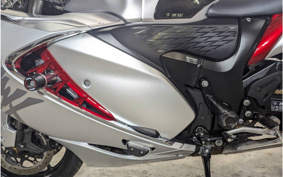 SUZUKI HAYABUSA 2022 EJ11A