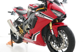 HONDA CBR1000RR 2019 SC77