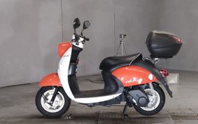 YAMAHA E-VINO SY11J