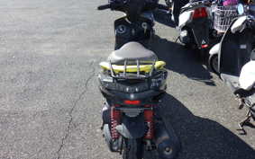 YAMAHA CYGNUS 125 XSR 2