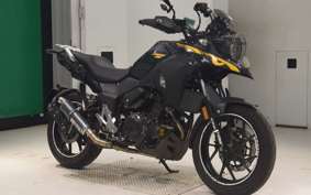 SUZUKI Vｽﾄﾛｰﾑ250