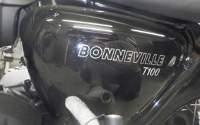 TRIUMPH BONNEVILLE T100 2021