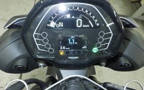 TRIUMPH STREET TRIPLE R 2026