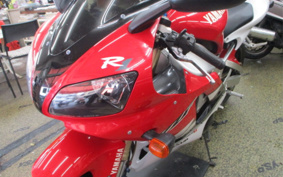 YAMAHA YZF-R1 1998 RN01