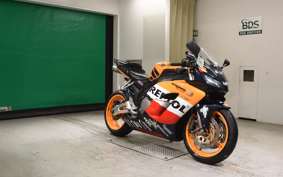 HONDA CBR1000RR 2004 SC57
