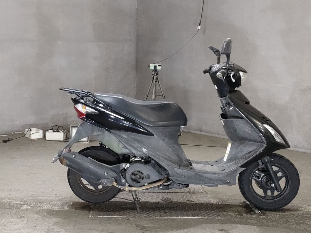 Фото Suzuki ADDRESS V125 с японского аукциона