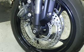 TRIUMPH TRIDENT 660 2026
