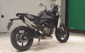 HUSQVARNA スバルトピレン801 2024