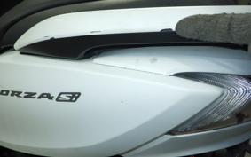 HONDA FORZA SI 2011 MF12