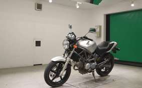 HONDA VTR 250 2007 MC33