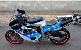 SUZUKI GSX-R400R 1990 GK76A