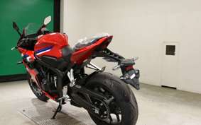 HONDA CBR650R E-Clutch 2026 RH17