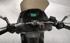 YAMAHA MAJESTY 125 SE27