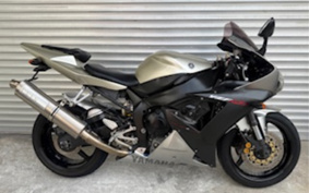 YAMAHA YZF-R1 2004 RN09