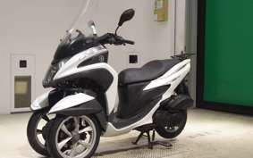 YAMAHA TRICITY 125 SE82J