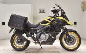 SUZUKI DL650 ( V-Strom 650 ) XTA 2025 C733M
